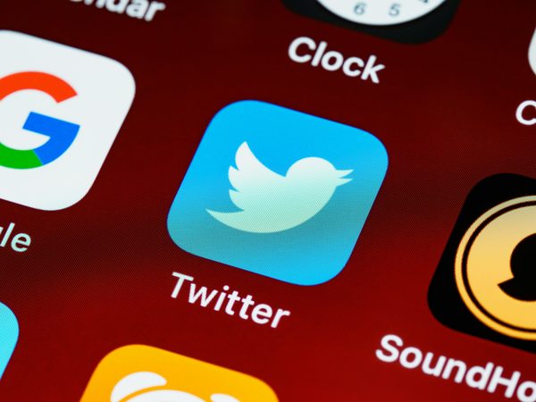 Démarquez-vous : augmenter votre popularité sur twitter facilement